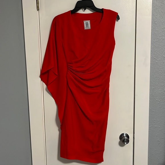 Shoe Dazzle Dresses & Skirts - NWOT-Signature by Shoedazzle Stunning Red Ruched One Shoulder Dress